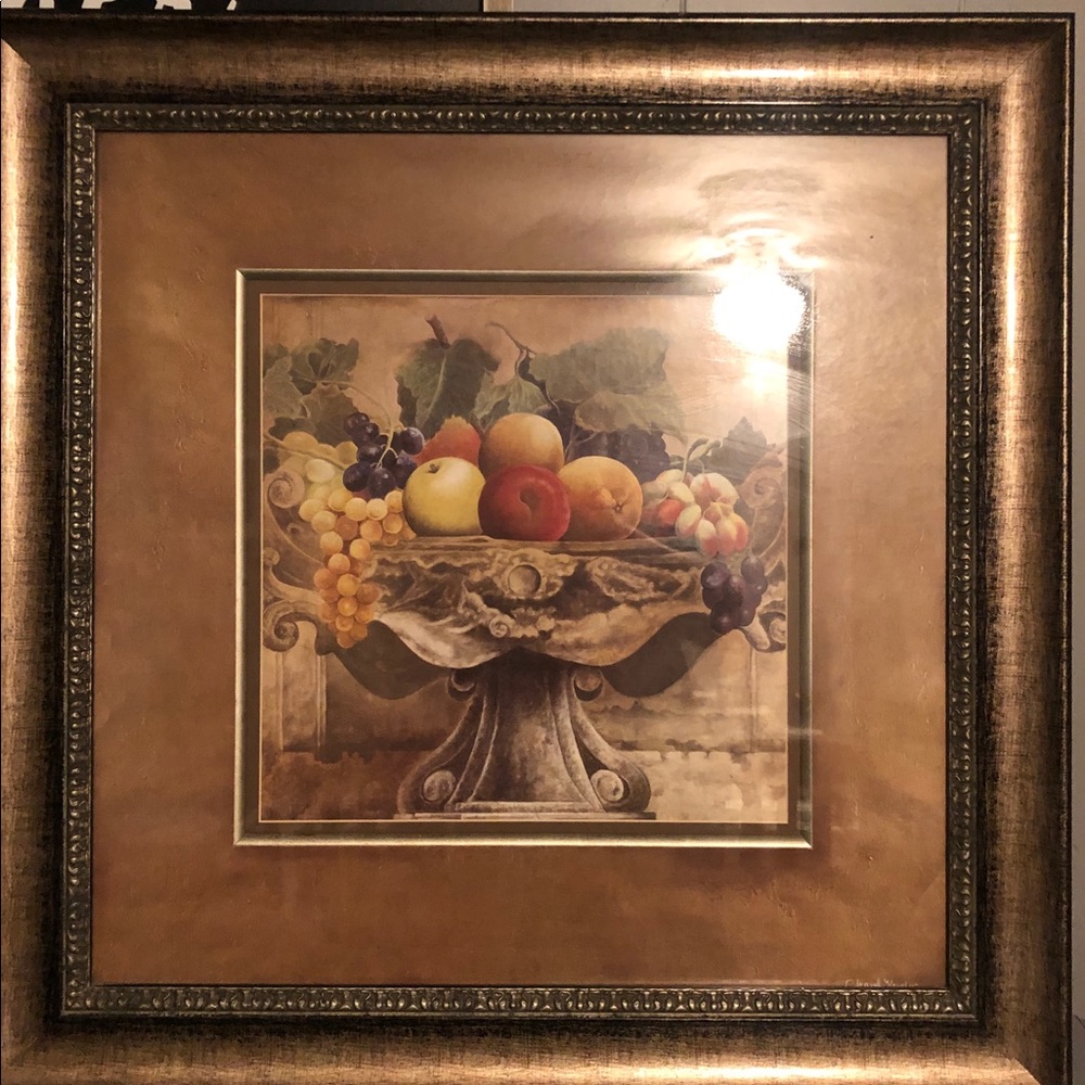 Selling a fruit picture